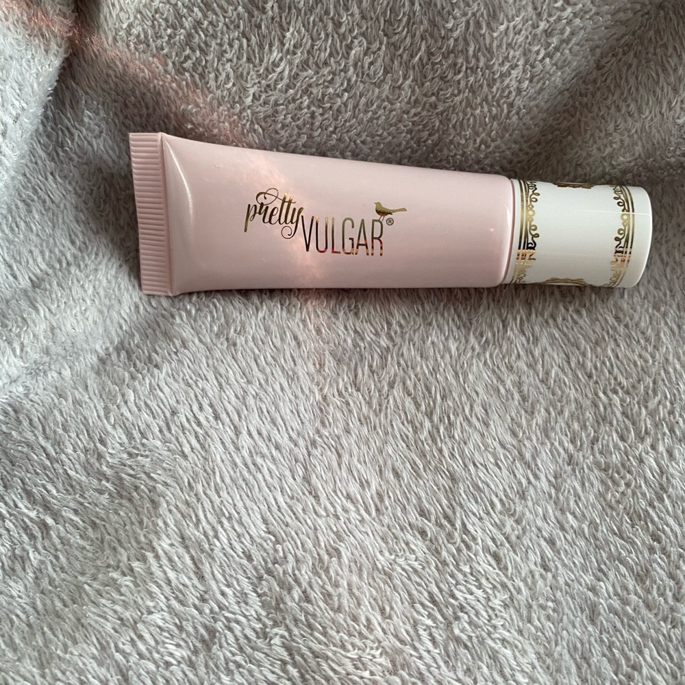 Pretty vulgar eyeshadow primer